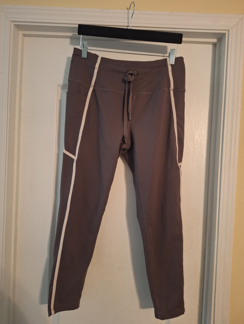 Womens Leegings‎ Size Large Layers